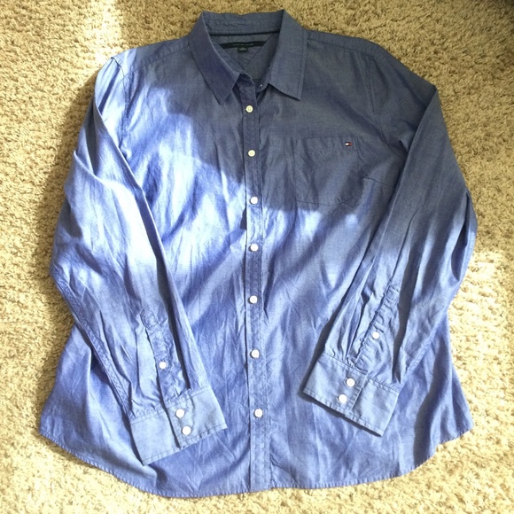Classic Tommy Hilfiger Medium Weight Chambray Button Down Shirt NWOT - Picture 1 of 9